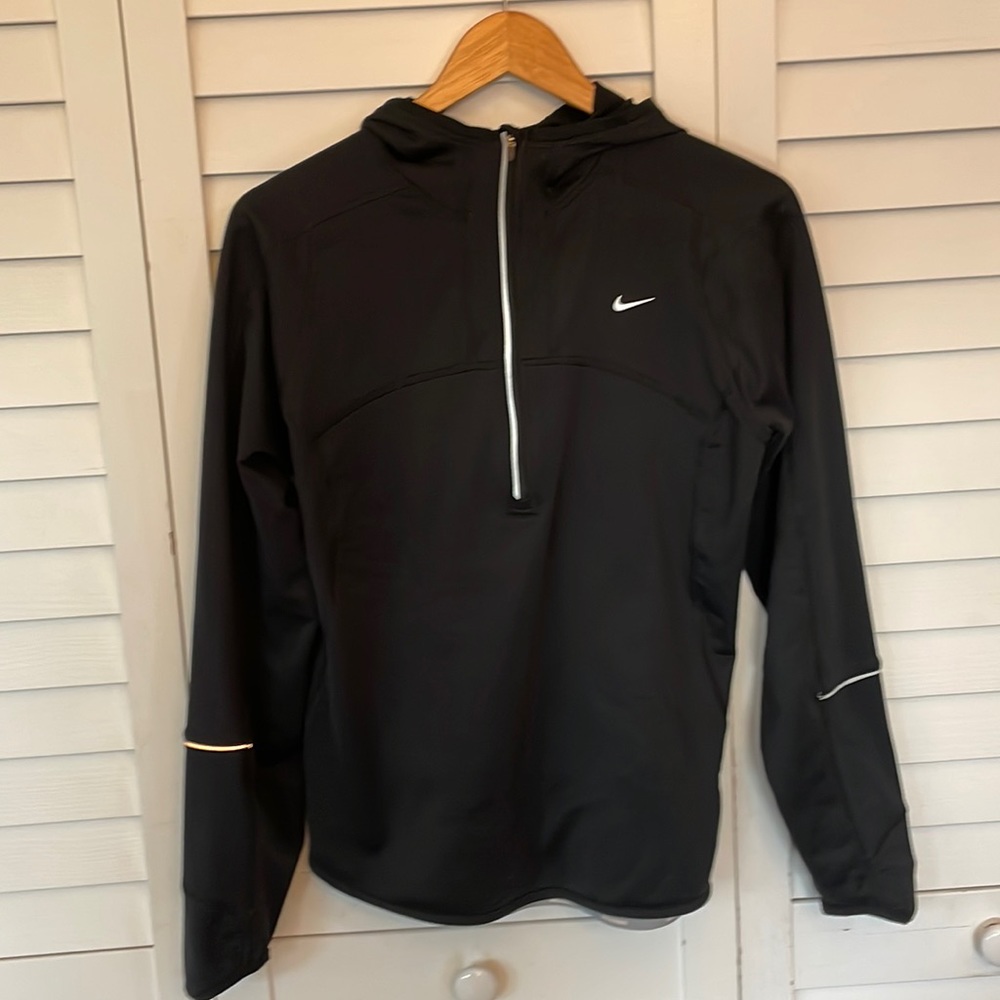 Nike running dri-fit hooded throw over